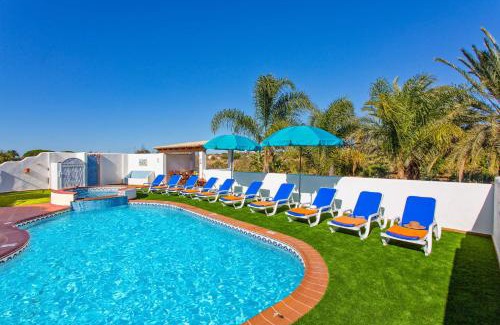 Patroves Villa | Villa Casa do Laguinho by Villa Plus