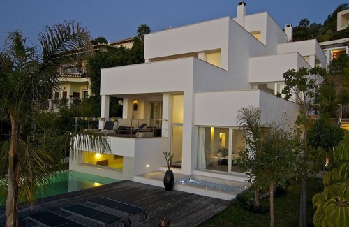 Almunecar Villa | Villa 'Casa Geniol Luxury' con vistas al mar, piscina privada y Wi-Fi