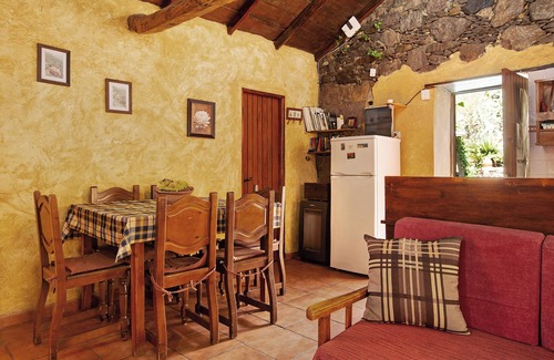 Tejeda Villa | Villa 'Casa Rural Pepita la de las Flores' con piscina, terraza y Wi-Fi