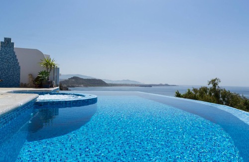 Salobrena Villa | Villa Casa Tomise con piscina privada y fantásticas vistas.