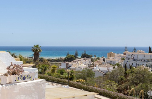 Oasis del Capistrano Villa | Villa 'Casablanca 23' con vistas al mar cerca de la playa con piscina compartida y Wi-Fi