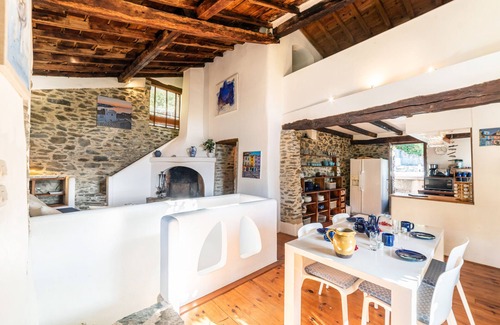 Montferrer Villa | Villa "Casablanca" con vistas a la montaña, piscina privada y Wi-Fi
