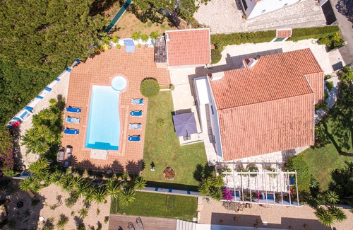 Colares Villa | Villa Cassandra - Cozy villa with swimming pool at a short distance to the ocean