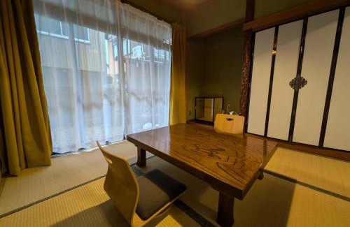 Hikone Villa | Villa Castle Ginza ヴィラ キャッスル 銀座