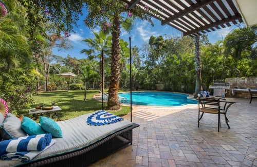 Playacar Fase II Villa | Villa Caterina: 5 minutos de la Playa, Desayuno + Carrito de Golf incluido.