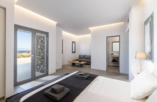 Plintri Villa | Villa Chi .. - Diez Habitaciones Villa, Capacidad 24