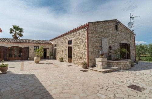 Casa Papa Villa | Villa en Cammaratini con 7 habitaciones, capacidad 13