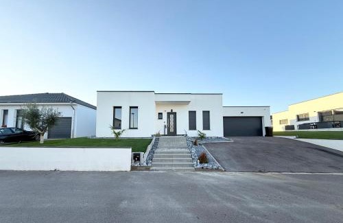 Valmont Casa | Villa Chipie neuve & grand standing !