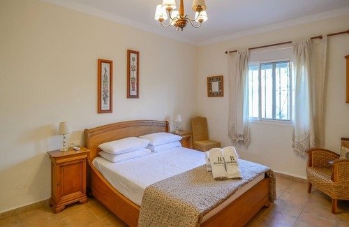 Vinuela Villa | Villa Chispas Viñuela by Ruralidays