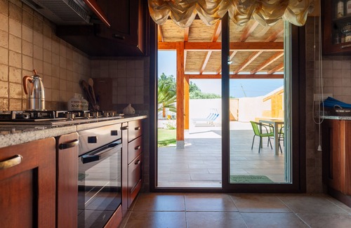 Quartu Sant'Elena Villa | Villa Chloe, con piscina, jardín con césped a pocos km de Cagliari, Cerdeña