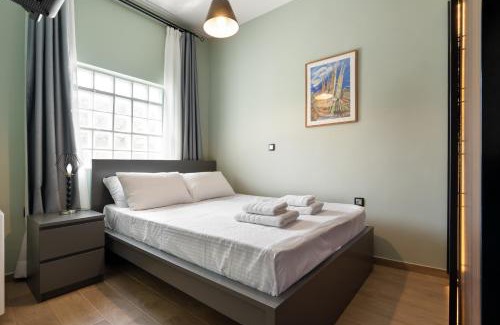 Agia Marina Casa | Villa Cicada Chania, steps from the beach, Car included