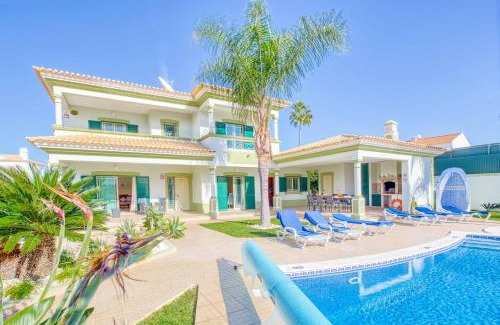 Castelo Villa | Villa Cibel
