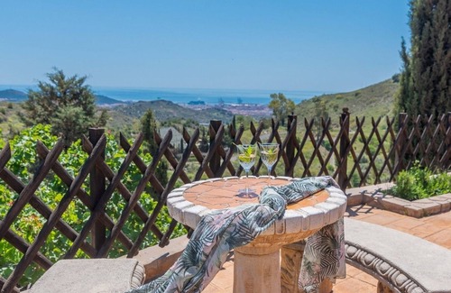 Puerto de la Torre Villa | Villa Cielo Málaga by Ruralidays
