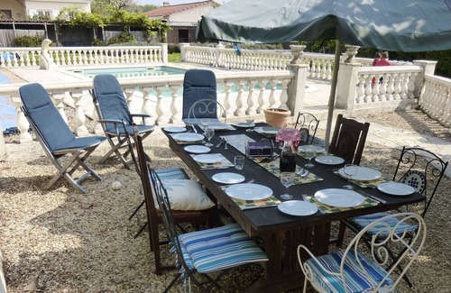Saint-Brice Villa | Villa con piscina privada cerca de Cognac ideal para pesca, ciclismo y golf.