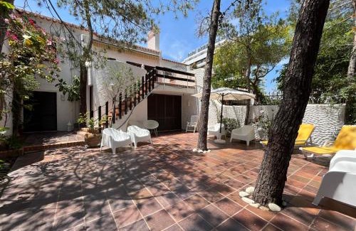 Vila Real Santo Antonio Casa | Villa com 5 Quartos a 5 min praia e do Centro