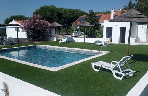 Palmela Casa | Villa com piscina de agua salada, cerca de bodegas e de playas, admite mascotas.