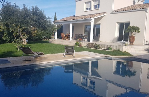 Saint-Jean-de-Vedas Casa | Villa Contemporaine Avec Piscine