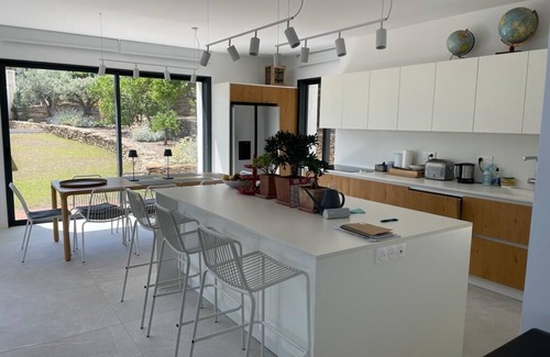 La Ciotat Villa | Villa Contemporaine Avec Piscine Dominant la Baie de La Ciotat