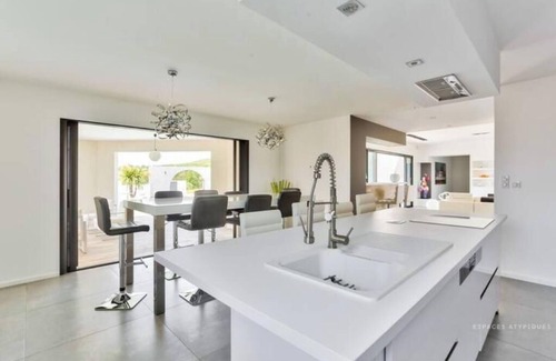 Draguignan Villa | Villa Contemporaine 30km DE ST Tropez- Salle DE Cinema ET Fitness