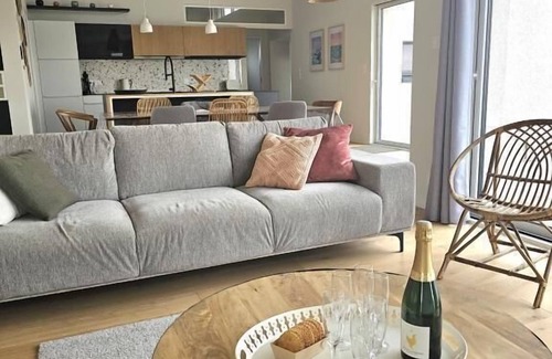 Lannilis Villa | Villa Contemporaine Pour 9 Personnes Avec Jacuzzi à 5mn du Port de L'aber Wrac'h