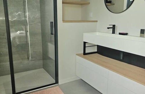 Lannilis Villa | Villa Contemporaine Pour 9 Personnes Avec Jacuzzi à 5mn du Port de L'aber Wrac'h