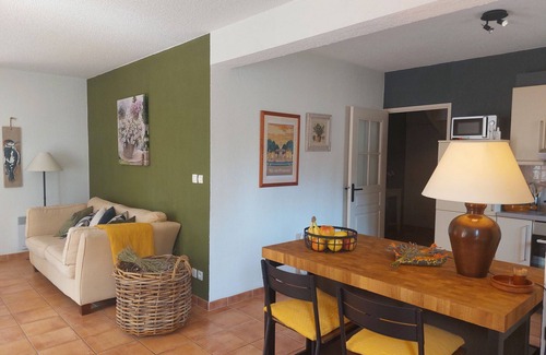 Nans-les-Pins Casa | Villa Corale Villa 18 by Interhome