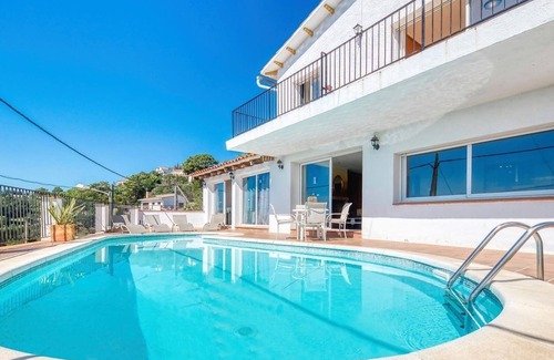 Lloret Blau Villa | Villa "Costacabana - Sofia" con vistas al mar, piscina privada y Wi-Fi