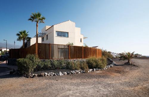 Complejo turistico Amarilla Golf Chalet De Esquí | Villa costera, mar, golf y muelle deportivo