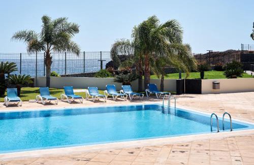 Complejo turistico Amarilla Golf Chalet De Esquí | Villa costera, mar, golf y muelle deportivo