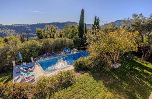 Tourrettes-sur-Loup Chalet De Esquí | Villa Cramond – Pool & unspoiled nature