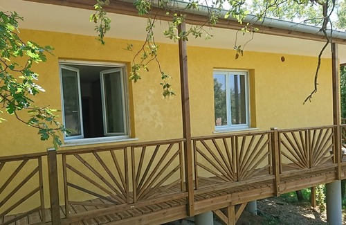 Lamalou-les-Bains Casa | Villa Creole Lamalou : Gite 3 * Canelle F3 large terraces south view quiet