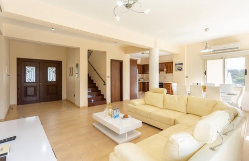 Ayia Marina Chrysochous Villa | Villa Rose - Cuatro Habitaciones Villa, Capacidad 9