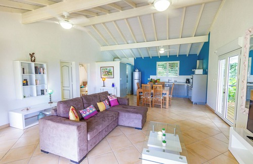 Deshaies Villa | Villa Cyann, en Deshaies, vista al mar, cerca de la playa Grande-Anse con jacuzzi