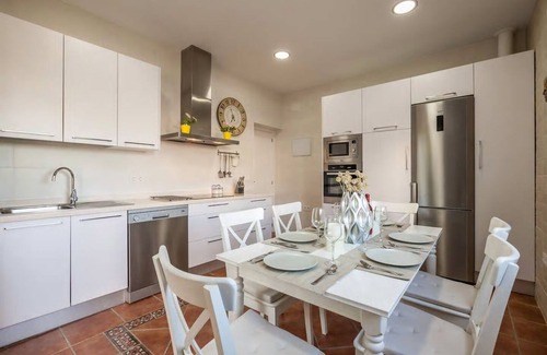 Villanueva del Ariscal Villa | Villa del Manzano, Chalet completo con piscina a solo 15 minutos de Sevilla
