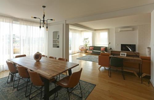 Uniao de Freguesias do Centro Casa | Villa D'Ouro