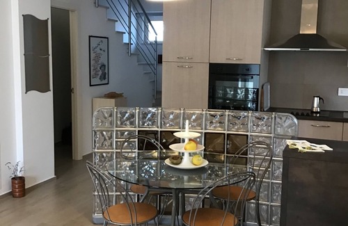Trani Villa | NUEVA VILLA ITALIANA INDEPENDIENTE