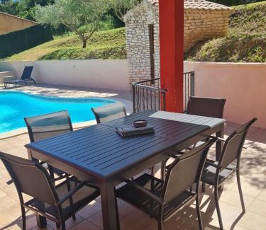 Saint-Julien-de-Peyrolas Casa | Villa des Oliviers avec piscine privée - 5min des Gorges Ardeche