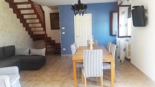 Manfredonia Casa | villa de laux