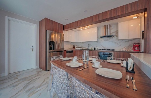 Palm Beach Villa | Villa de Leon, suitable for 14 persons. 5 bedrooms, 5 bathrooms