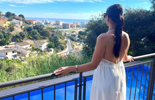 Santa Susanna Villa | Villa de lujo con vistas al mar y piscina privada