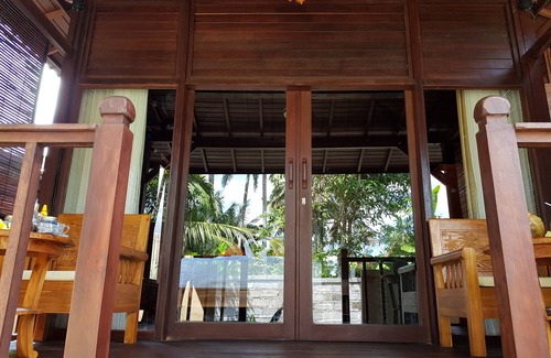 Andong Cama Y Desayuno | Delyana Coco Villa, Pondok Lebah