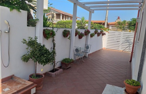 Reitani Casa | Villa dei Fiori - apartment with sea view terrace, 150m from the beach