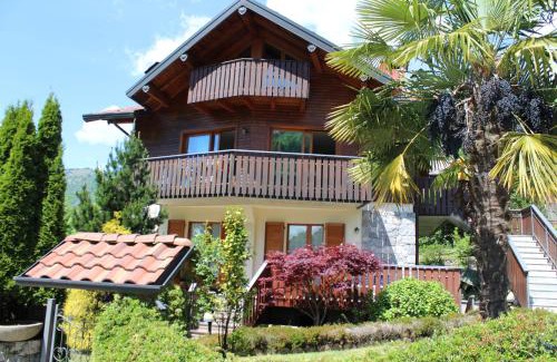 Serina Apartamento | Villa dei Pini
