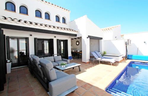 Caserio Los Tarquinos Casa | Villa del Alemán by Rental Olé