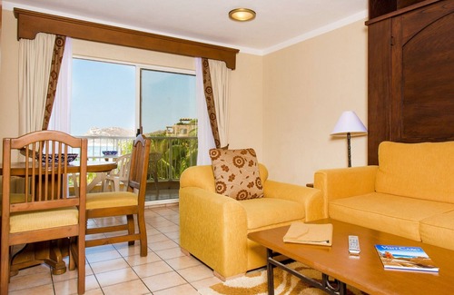 El Medano Ejidal Complejo | Villa Del Palmar Beach Resort and Spa One Bedroom Suite Sleeps 4- Cabo San Lucas