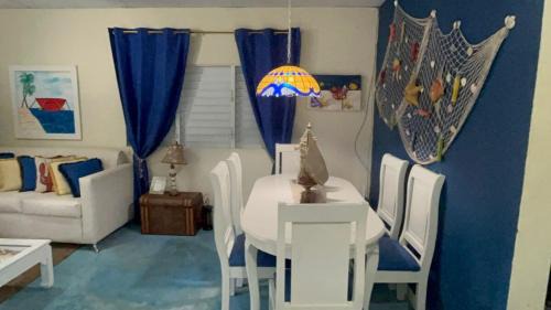Boca Chica Villa | Villa Del Risco - House on the Beach