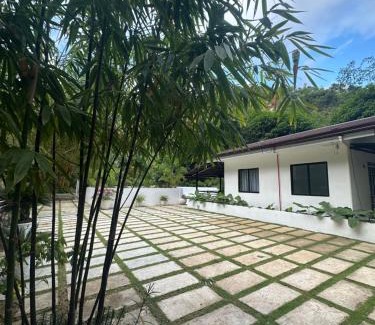 Carcar Casa | Villa del Sol 1 -Barkada Rooms