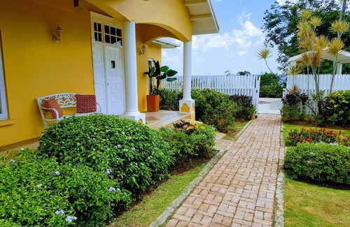 Bois d'Orange Villa | Villa Del Sol - Asequible pero de lujo
