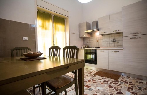 San Giorgio-Librino-San Giuseppe la Rena-Zia Lisa-Villaggio Sant'Agata Apartamento | Villa del Sole