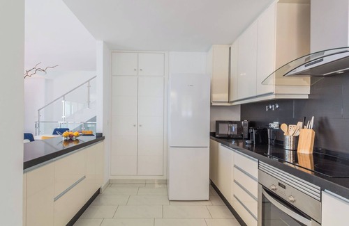 Salobrena Villa | Villa Delfín Blanca con fantásticas vistas y piscina privada